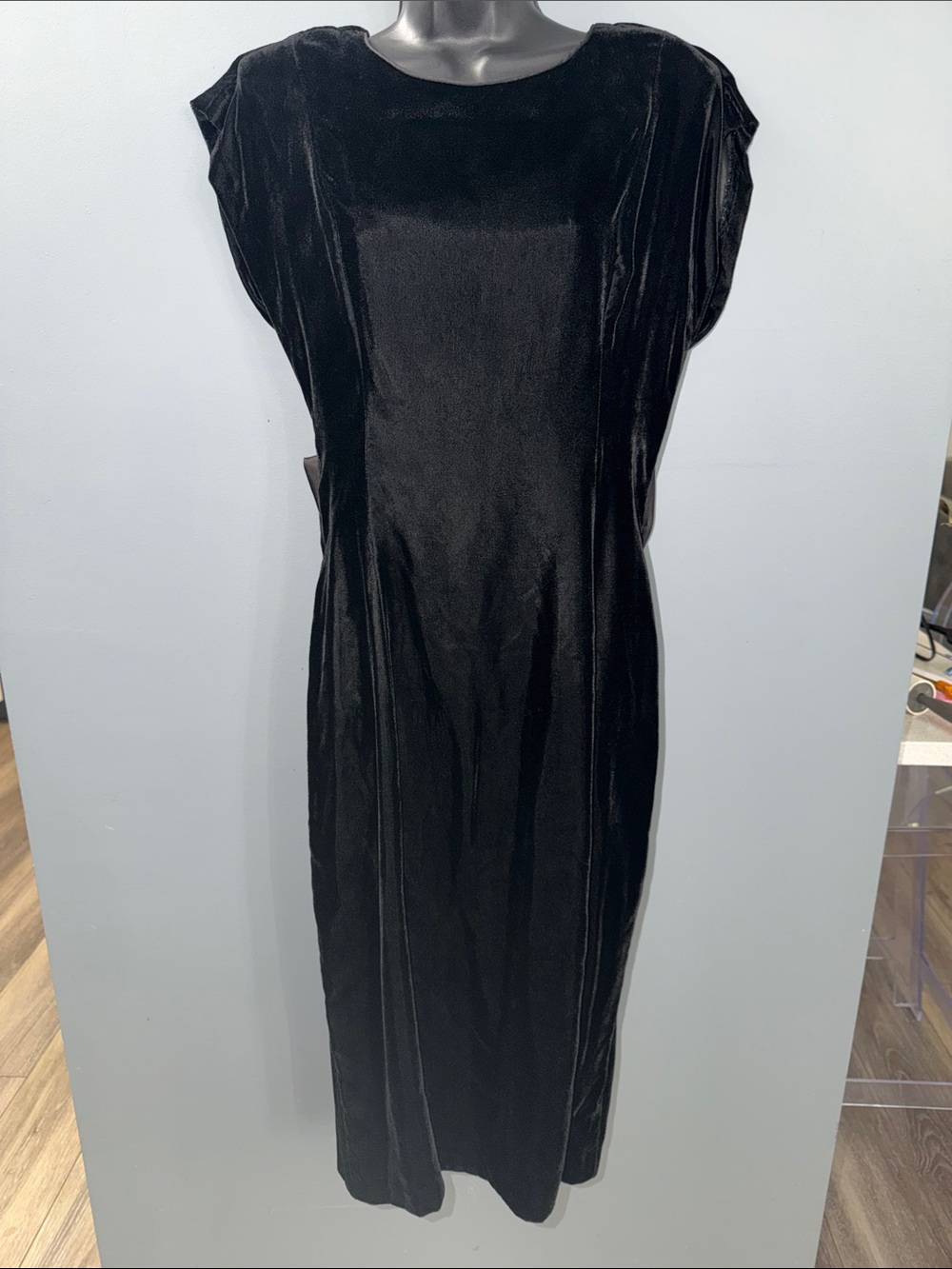 Vintage Kwai 80s Black Velvet low cut back midi dress. Sz 8. Special event.
